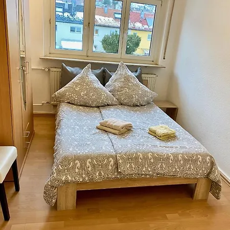 Gemütliches Wg-zimmer 2, Zentral In Apartment *