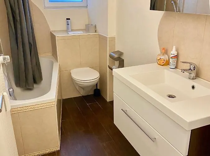 Gemuetliches Wg-zimmer 2, Zentral In Daire